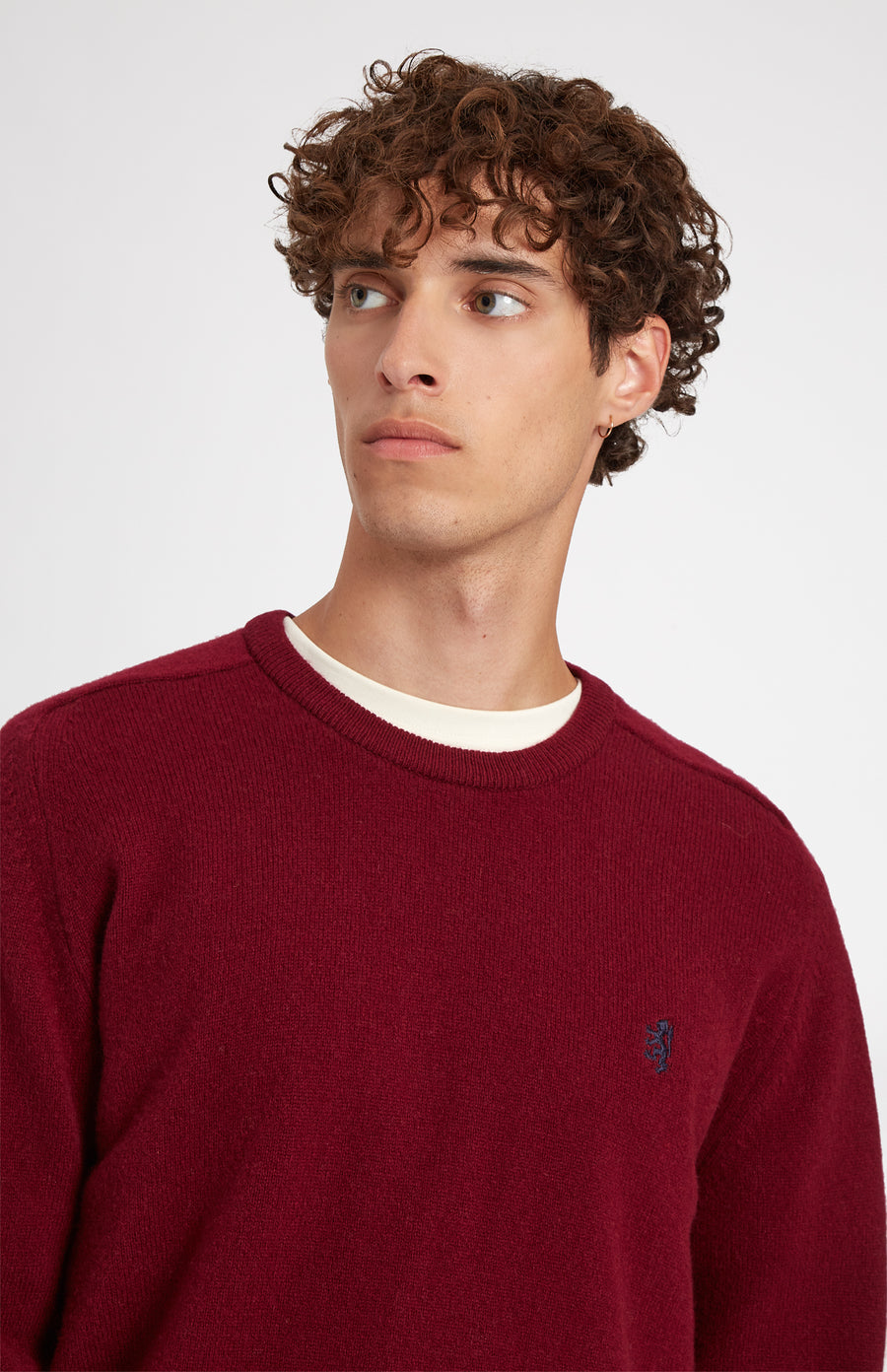 Round Neck Lion Lambswool Jumper In Burgundy neck detail - Pringle of Scotland