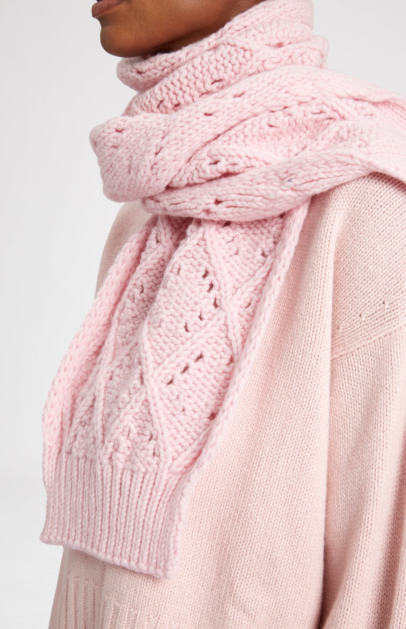 Allover Diamond Wool Scarf in Powder Pink - Pringle of Scotland