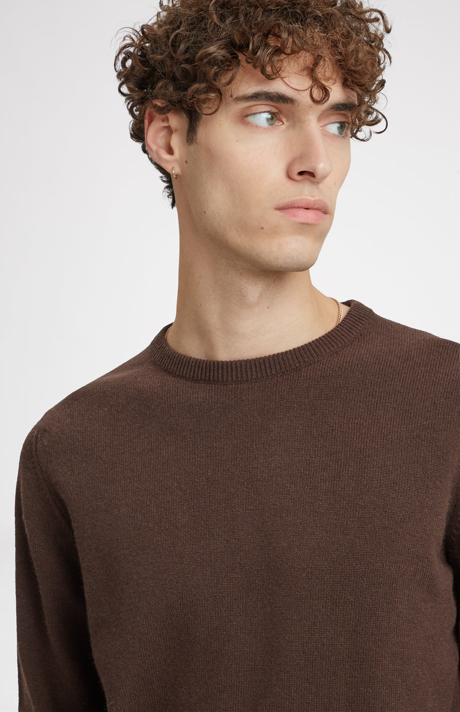 Men's 4 ply Round Neck cashmere jumper in Chocolate neck detail - Pringle of Scotland