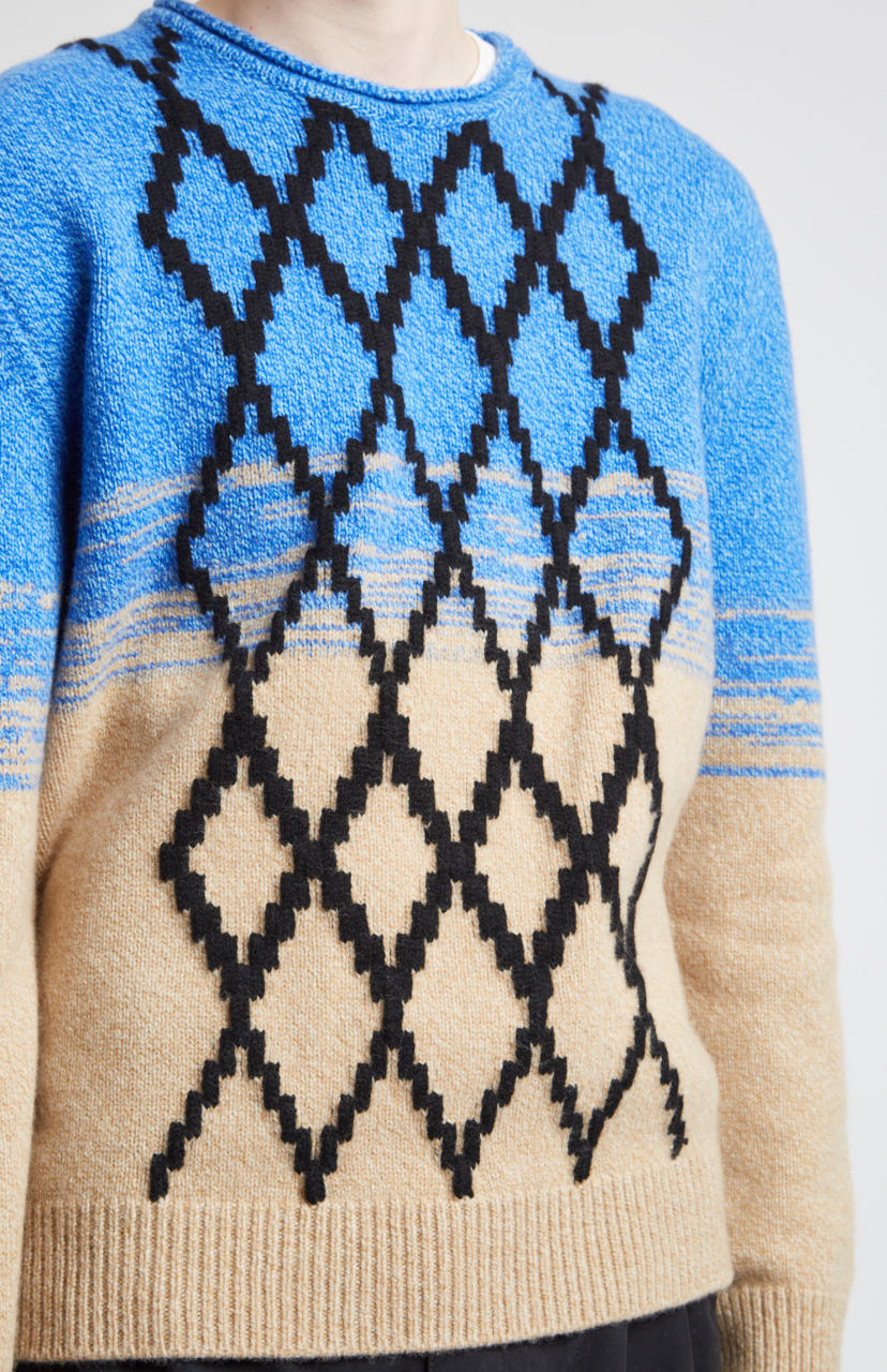 Round Neck Lambswool Jumper in Cobalt and Camel intarsia detail - Pringle of Scotland