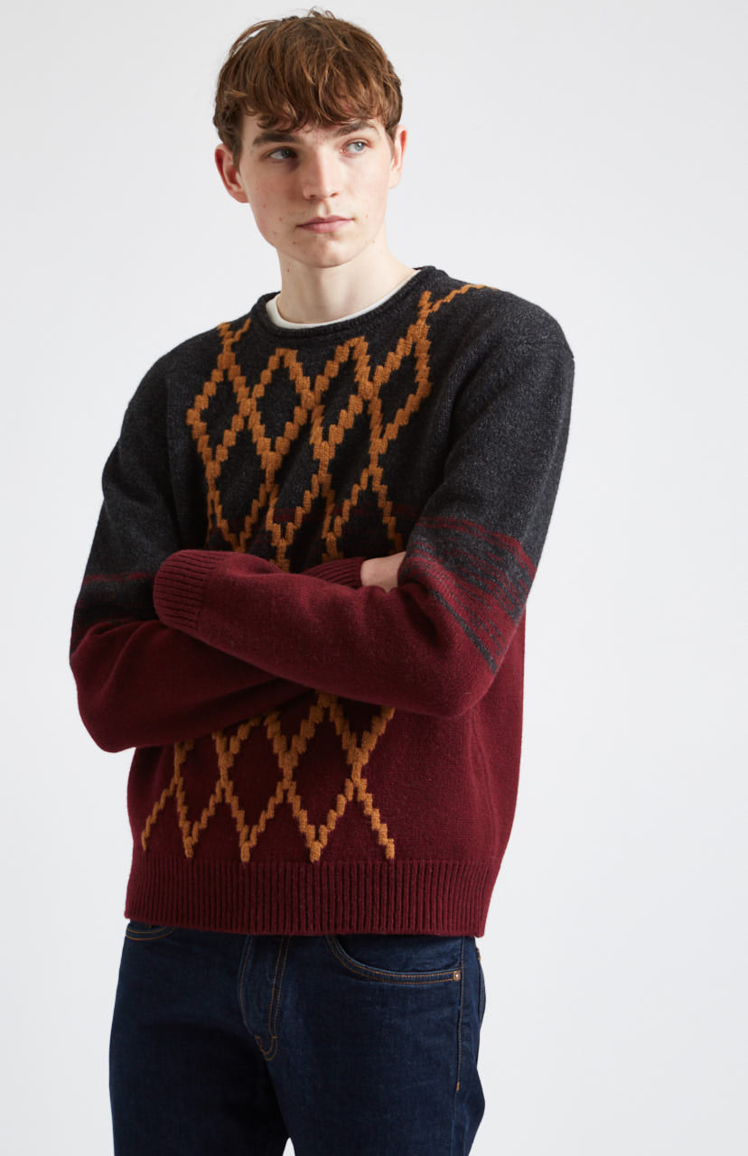 Lambswool Jumper with argyle in Black & Dark Claret argyle detail - Pringle of Scotland