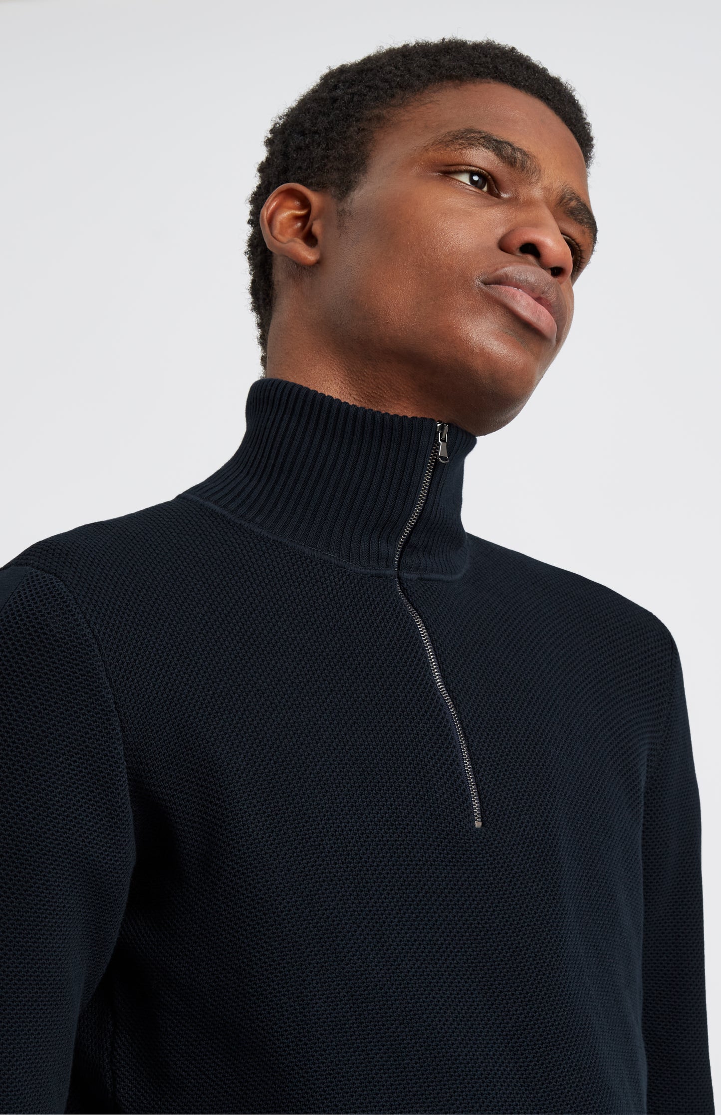 Pringle of Scotland Men's Half Zip Cotton Jumper in Navy showing neck detail