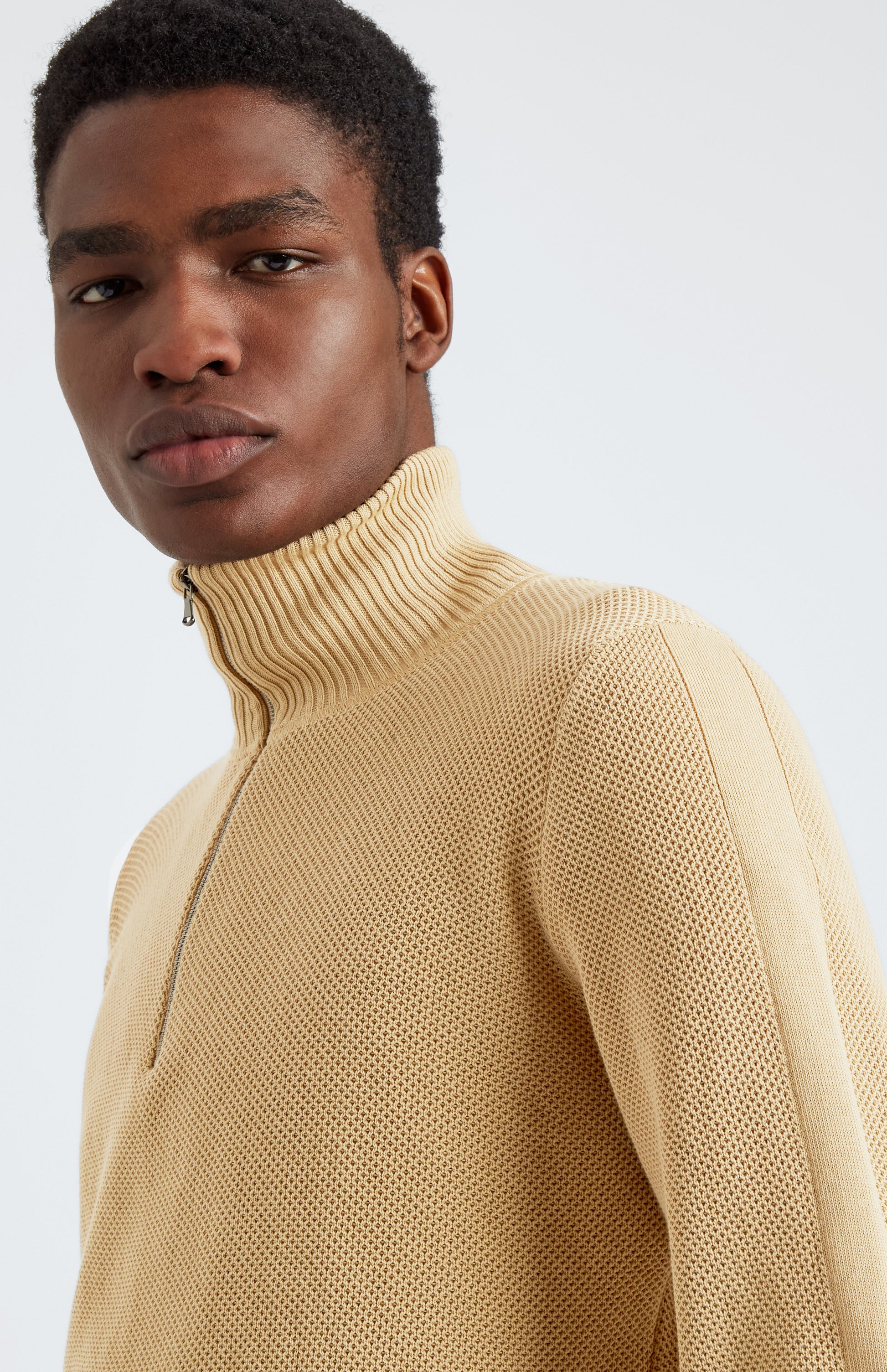 Pringle of Scotland Men's Half Zip Cotton Jumper in Sandstorm neck detail