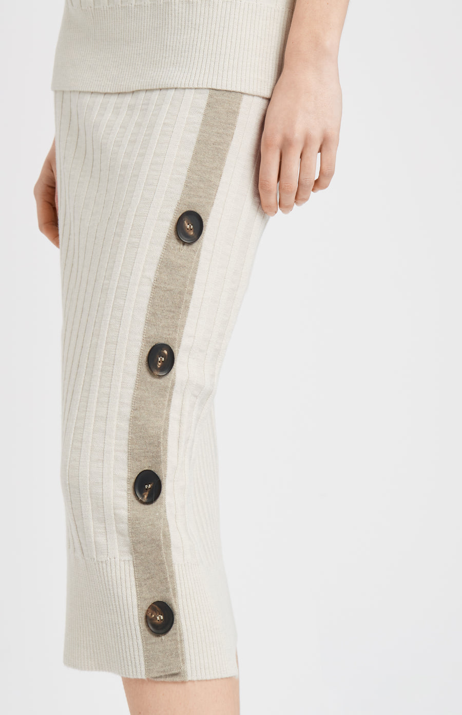 Pringle of Scotland Long Ribbed Merino Skirt in Natural showing button detail