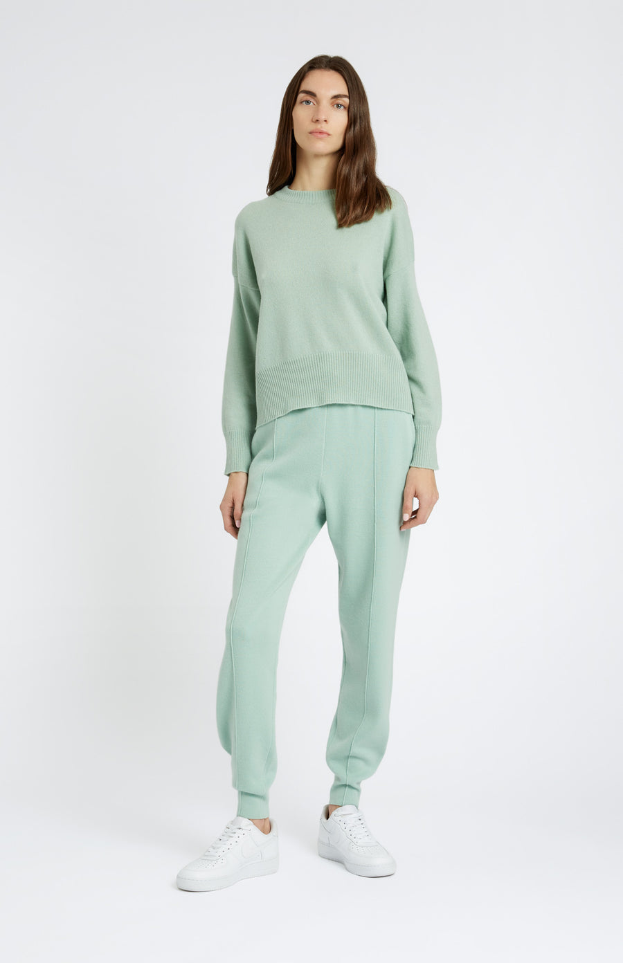 Pringle of Scotland Lightweight Round Neck Cashmere jumper in Aniseed with matching joggers