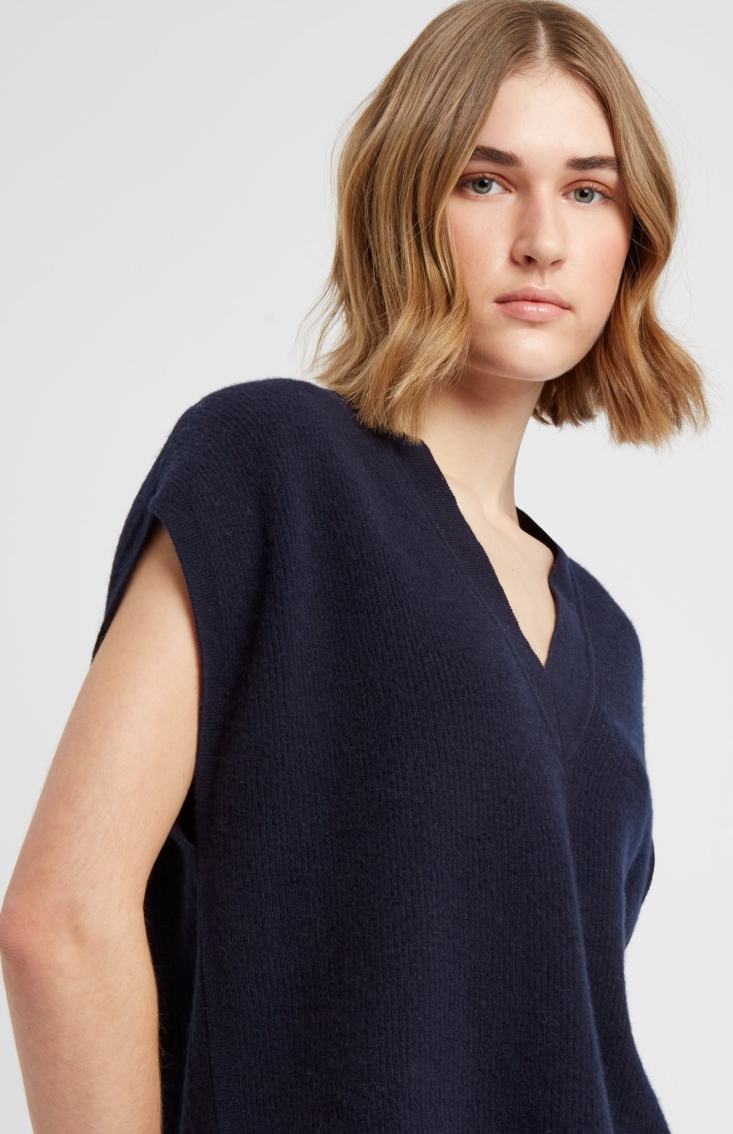 Pringle of Scotland V Neck Sleeveless cashmere blend jumper in Indigo