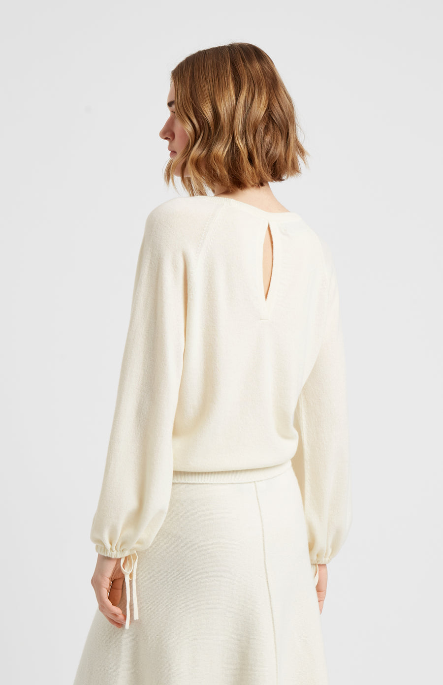 Pringle of Scotland Lightweight Round Neck Cashmere Jumper in Off White rear view