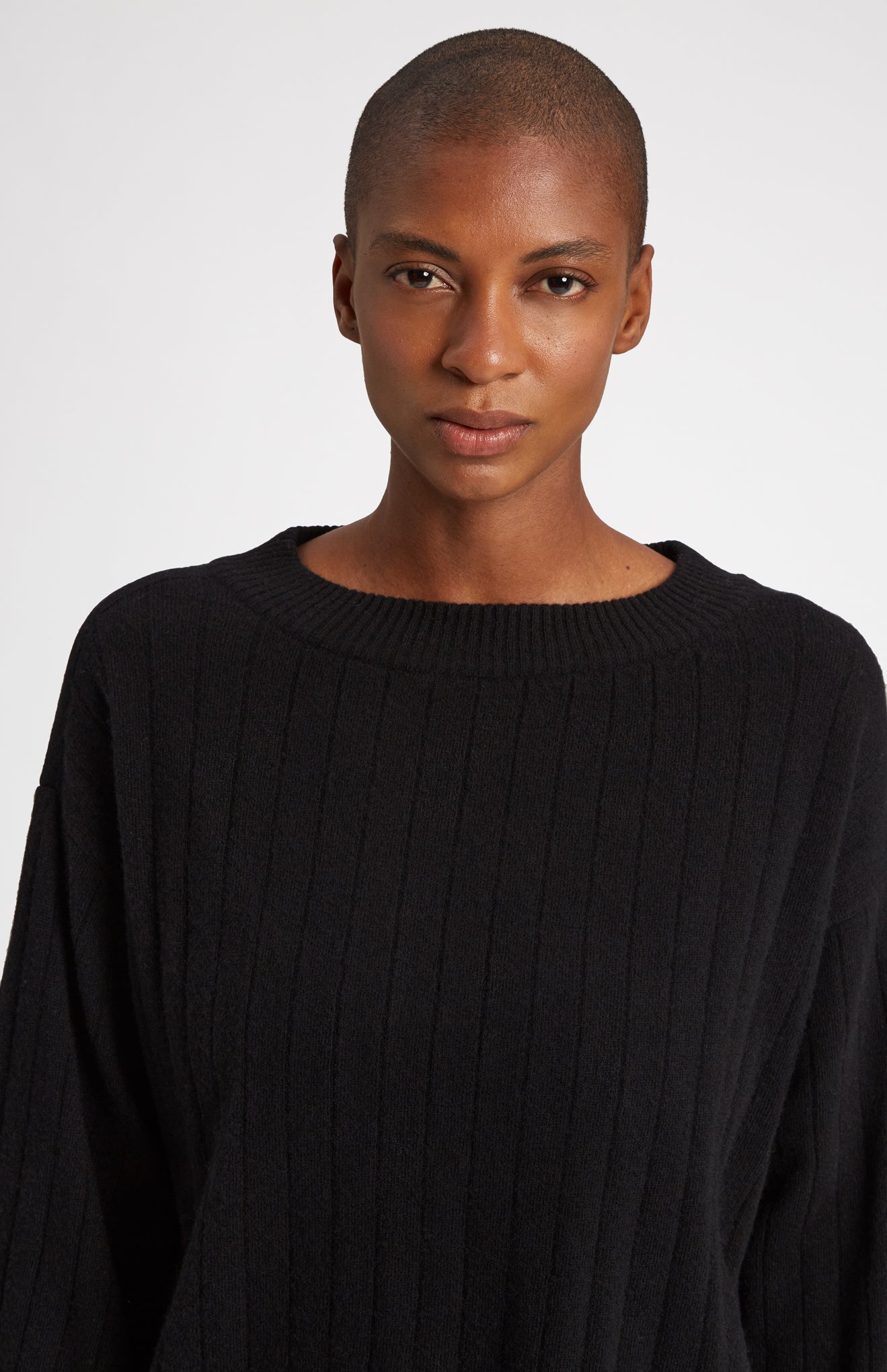 Wool Cashmere Blend Wide Neck Rib Jumper in Black neck detail - Pringle of Scotland