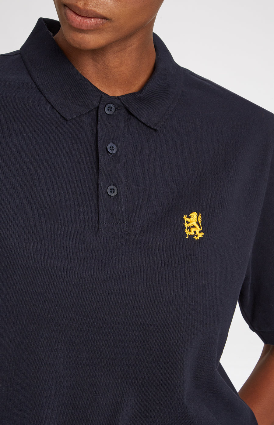 Cotton Heritage Golf Polo Shirt In Navy embroidery detail - Pringle of Scotland
