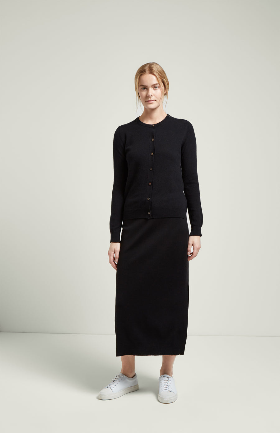 Long Merino Skirt in Black on model full length - Pringle of Scotland
