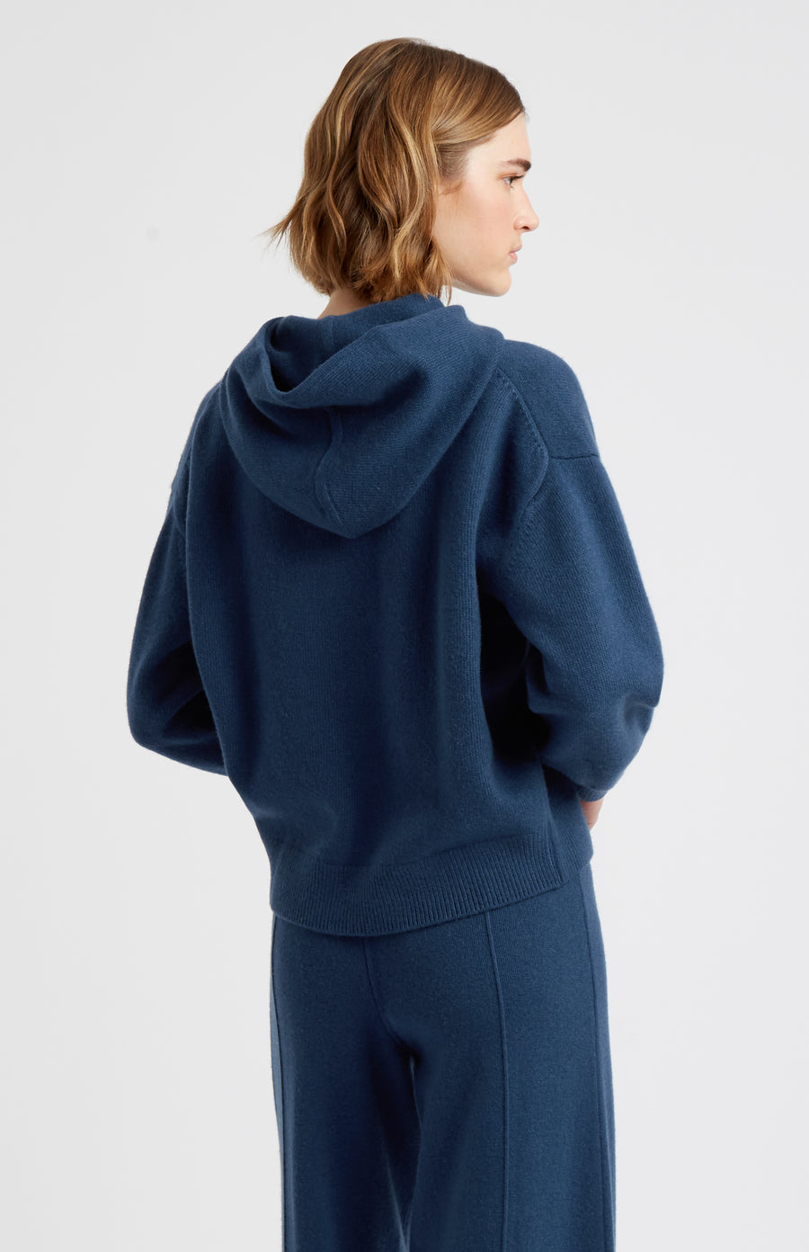 Pringle of Scotland Women's Cashmere Blend Hoodie In Night Sky reare view